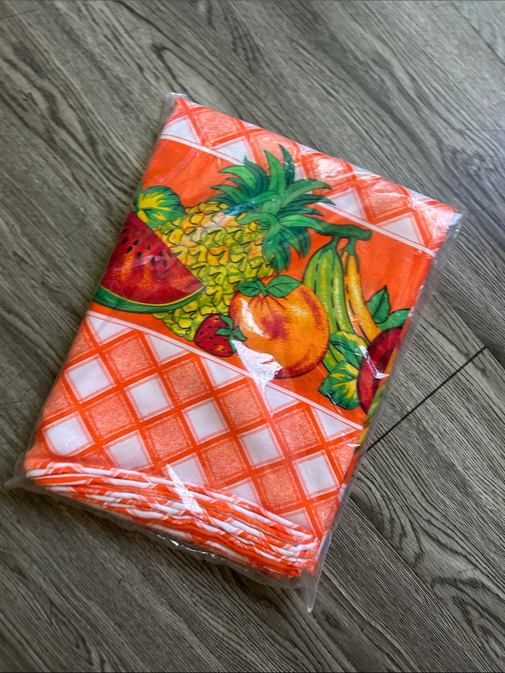 table cloth - Picture 2 of 2